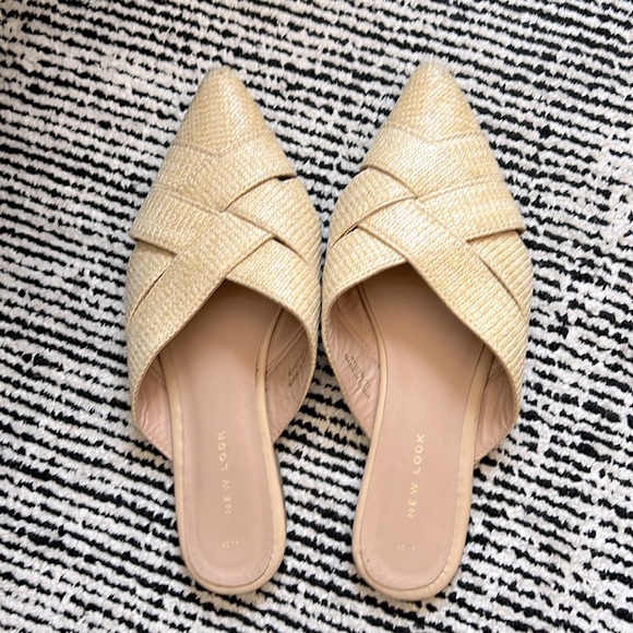 New Look Raffia Pointed Toe Mules - Picture 2 of 5